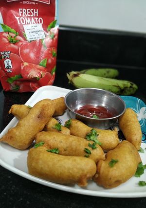 A picture of Raw banana fritters.