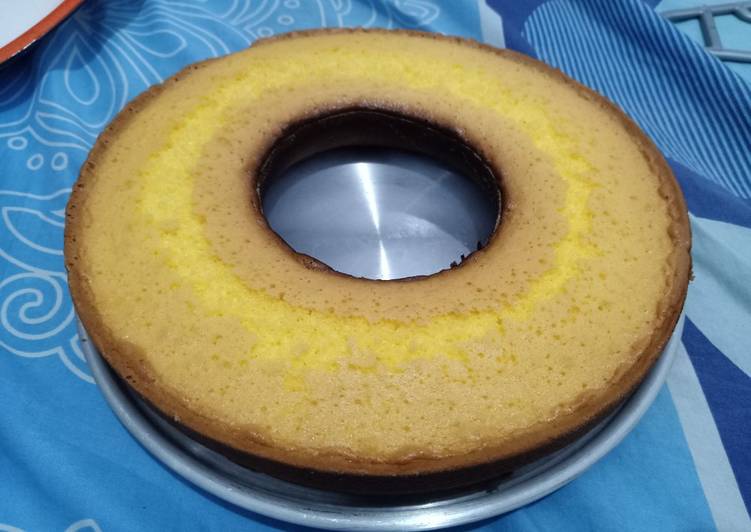 Bolu kuning telur