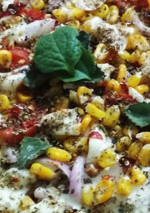 फ्रेश हर्ब पिज़्ज़ा (Fresh Herb Pizza recipe in hindi) रेसिपी मुख्य फोटो