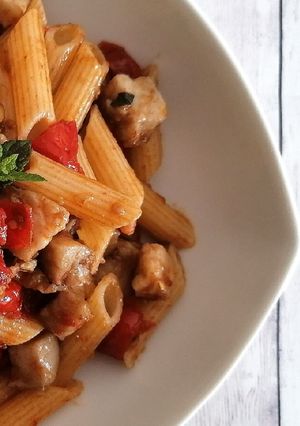 Foto di Pasta al pesce spada e melanzane