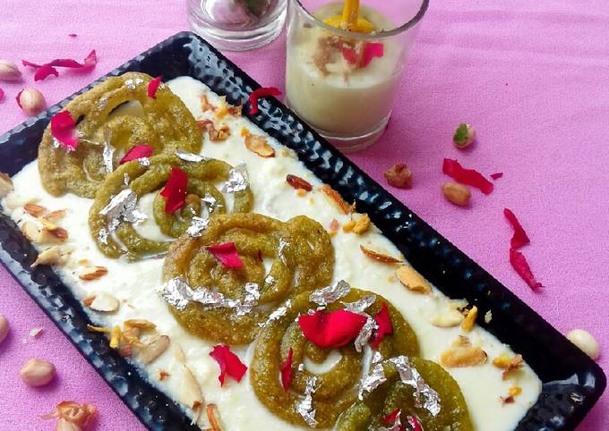 Recipe of Favorite Spinach jalebi with nutty cheese rabdi