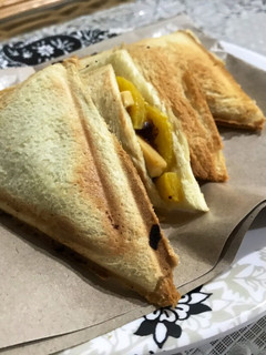 Foto resep Roti Panggang Isi Pisang Keju Coklat by Didi
