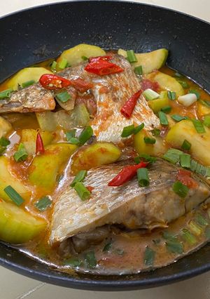 Hình của món Cá chẽm kho bầu.