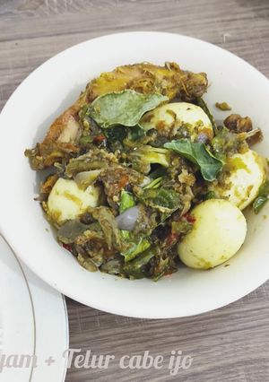 Foto resep Ayam Telur Cabe Ijo