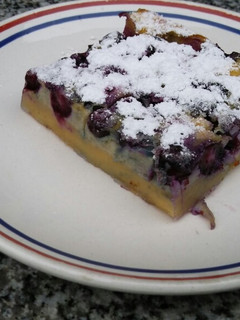 Una foto de Clafoutis de arándano