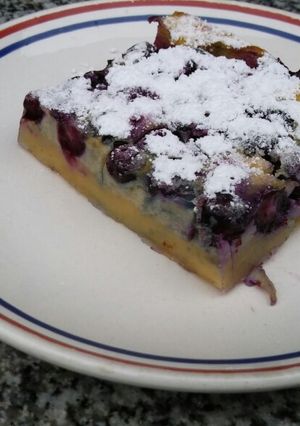 Una foto de Clafoutis de arándano