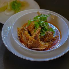 A picture of Mutton Nihari Lucknowi style.