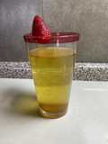 Jugo de peras cocidas con clavo de olor