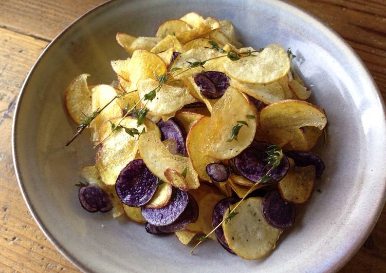 Homemade herb-fried potato chips