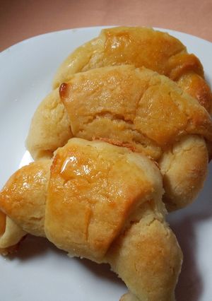 Una foto de Medialunas con copos de puré instantáneo:sin gluten y vegan!💯🎉