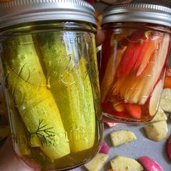 A picture of Sweet & Kicking Pickles.