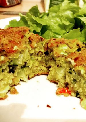 Une photo de Muffins pesto chèvre et légumes d’été