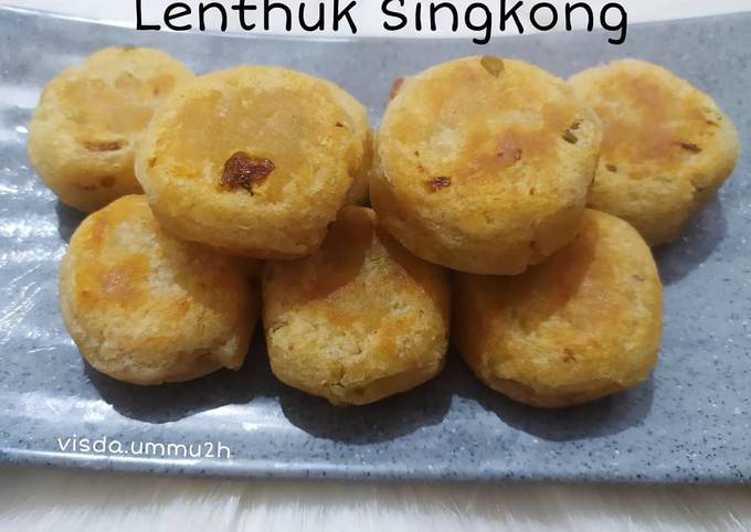 Lenthok Singkong (Perkedel singkong pelengkap Soto Lenthok)