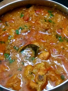 பஞ்சாபி சிக்கன் கிரேவி(Punjabi chicken gravy recipe in tamil) செய்முறை முக்கிய புகைப்படம்