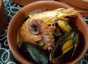 Una foto de Cazuela de mariscos 