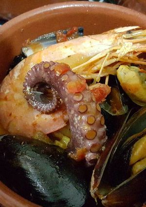 Una foto de Cazuela de mariscos 