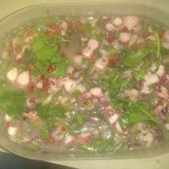 Una foto de Ceviche mixto de pulpo y mero