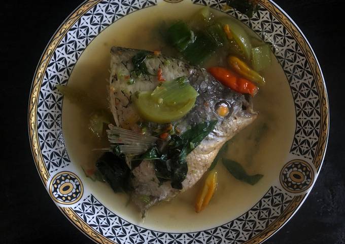 Resep Sup Ikan Gurami Oleh Mellya Debby Indraswari Cookpad