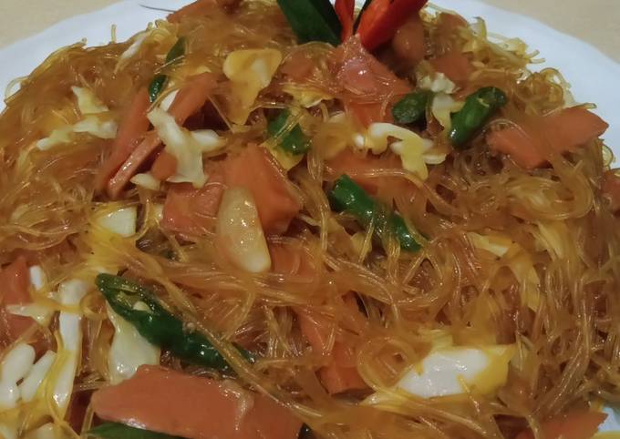 Standar Resep membuat Bihun goreng sosis  nikmat