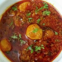 A picture of Dum aloo.