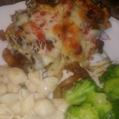 A picture of Smothered chicken.