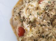 Una foto de pasta con queso gorgonzola