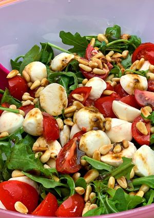 Rucola-Salat mit Pestodressing Rezepthauptbild