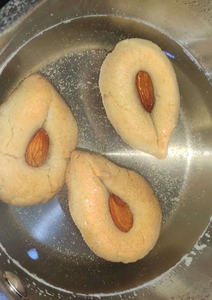 صورة لوصفة حلوى معسلة سهلة وبنينة 🤤🤤😍😍