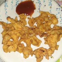A picture of Macroni pakodas.