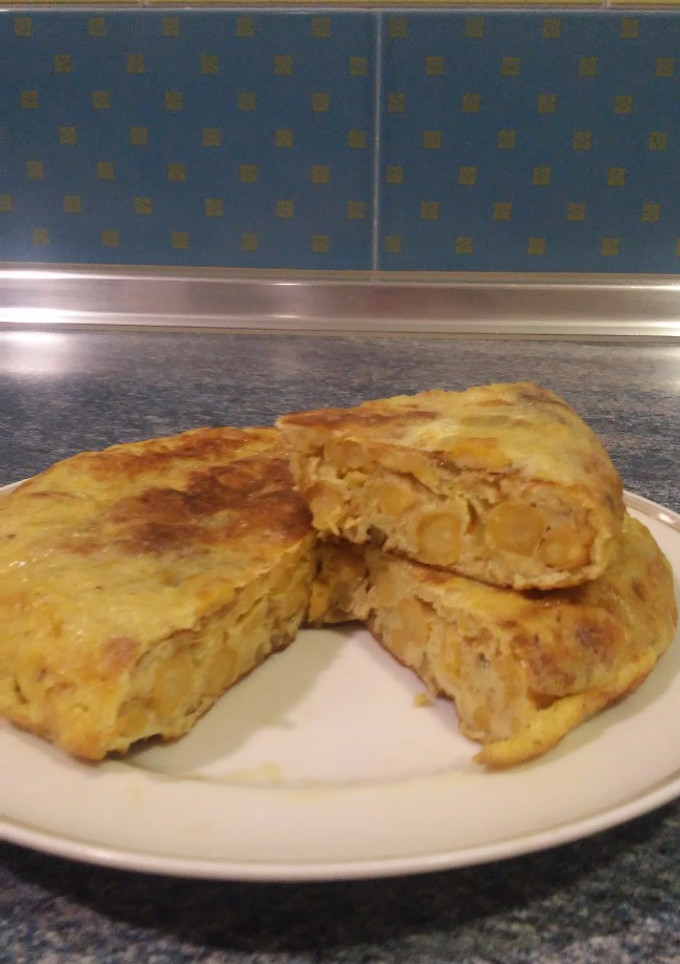 Una foto de Tortilla de garbanzos