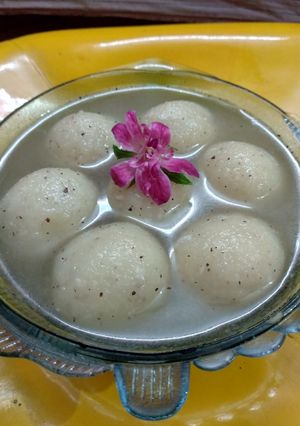 ब्रेड नारियल रसगुल्ले रेसिपी मुख्य फोटो