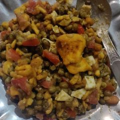 A picture of Moong chaat.