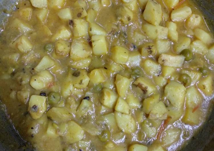 Step-by-Step Guide to Make Potato-Peas Curry