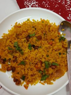 A picture of Poha (chiwra).