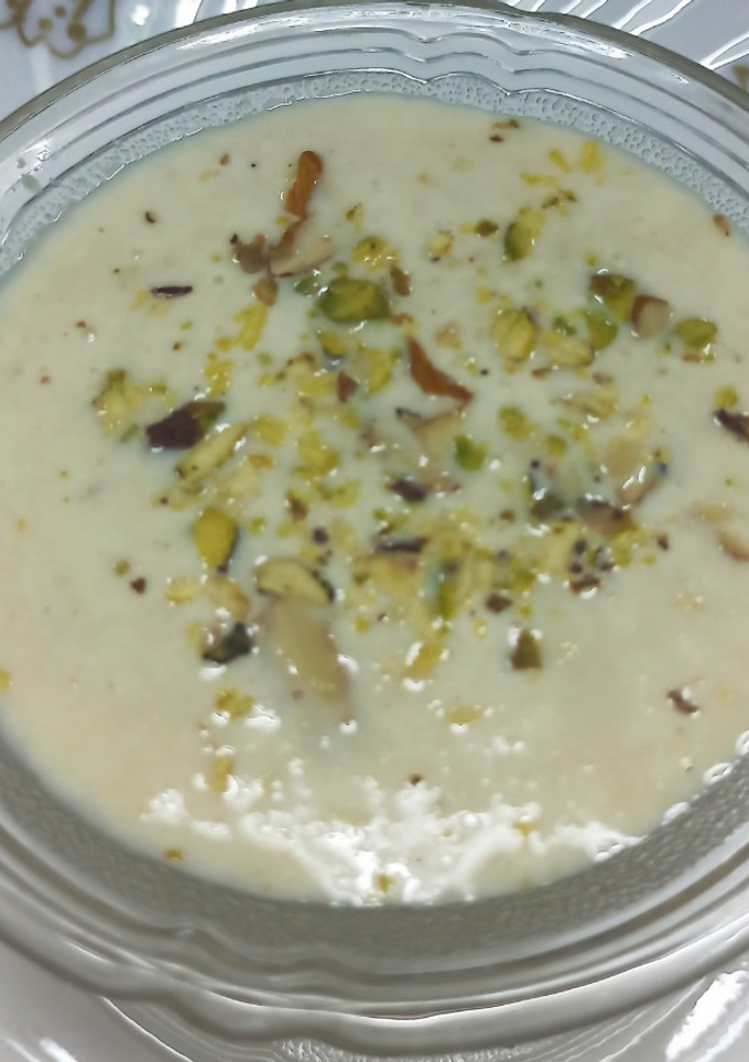 સૂકામેવા ની બાસુંદી (Dryfruit Ni Basundi Recipe In Gujarati) રેસીપી મુખ્ય ફોટો