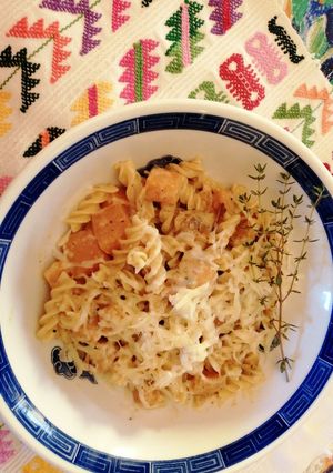 Una foto de Pasta con calabaza butternut