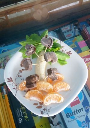 A picture of Mini melting bananas ice- cream.
