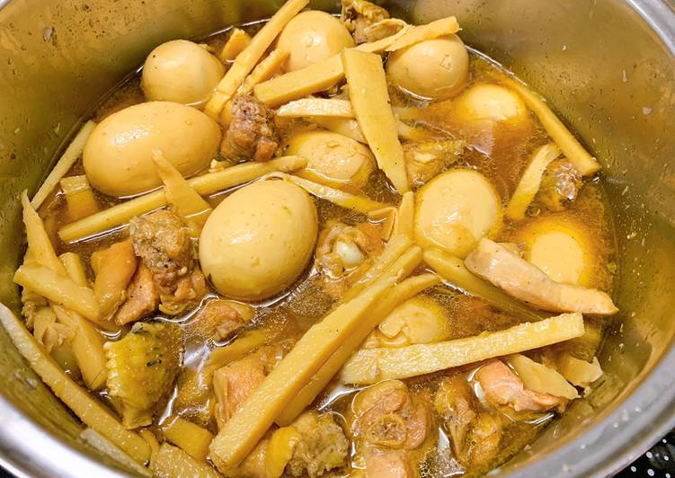 Recipe of Perfect Gà kho trứng và măng tươi