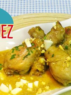 Una foto de Pollo a la pepitoria