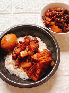 手切滷肉飯 的食譜成品照片