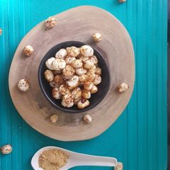 A picture of Quick and easy caramel Makhana.