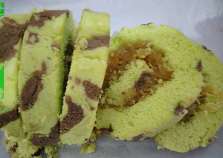 Roll Pandan Cake Selai Nanas