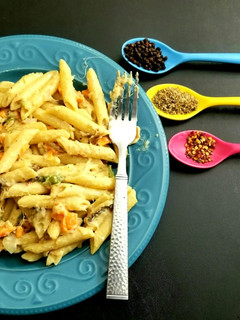 A picture of Cheesy Béchamel Sauce Penne Pasta.