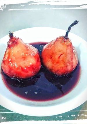 Una foto de Peras al Vino Tinto