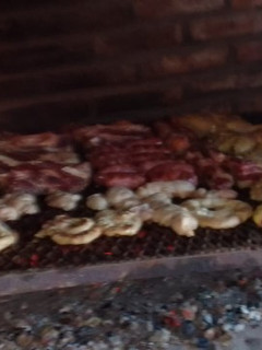 Una foto de Parrilla casi completa