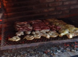 Una foto de Parrilla casi completa
