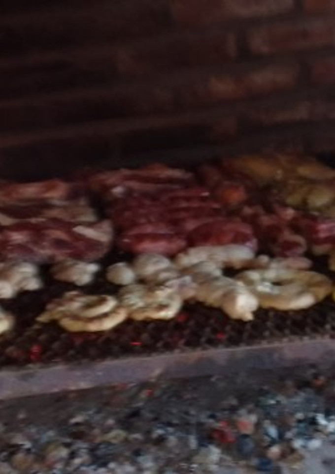 Una foto de Parrilla casi completa