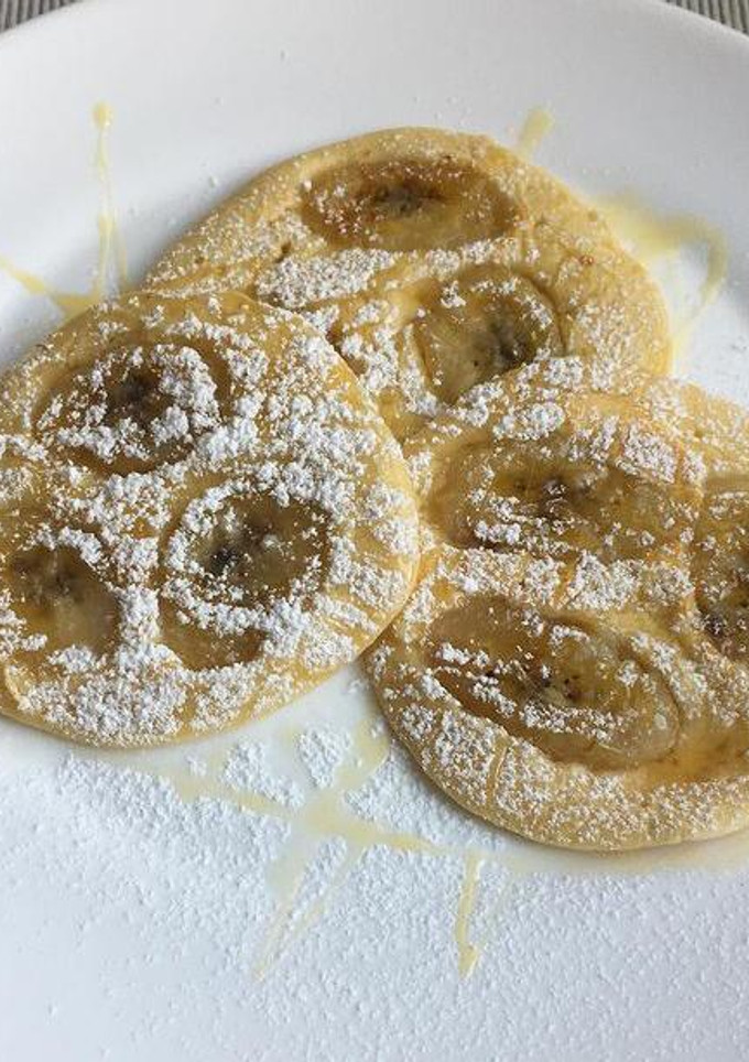 Una foto de Tortitas de fruites 🍌🫐 🥞