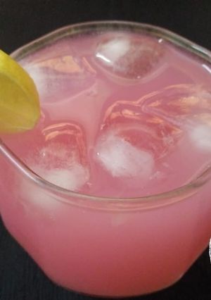 A picture of Pink Lemonade.