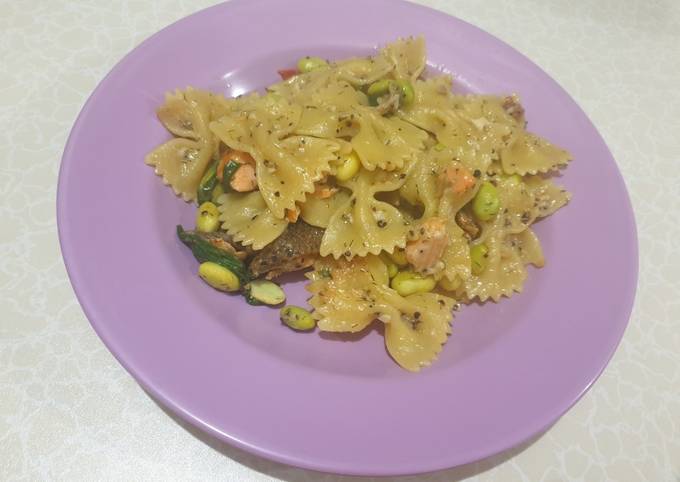 Resep Salmon Cheese Cream with Wine Pasta (One Pan Pasta) yang Lezat